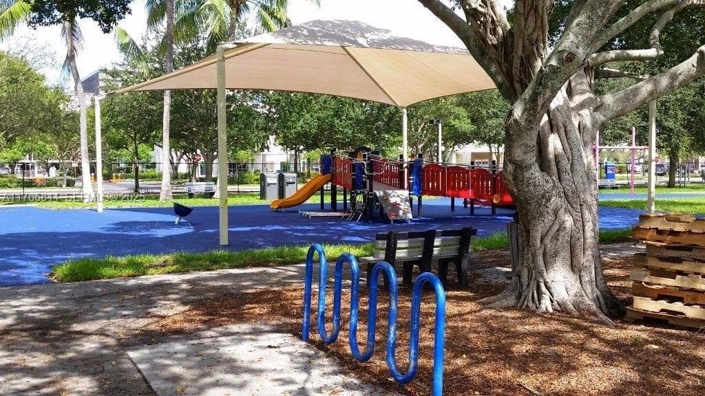 Imperial Point Colonnade · #1301 in Fort Lauderdale - Photo 19