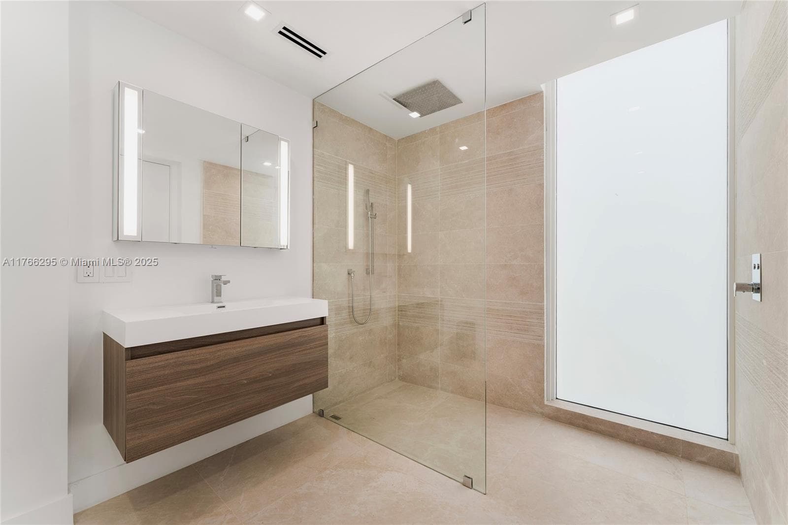 1250 N Venetian Way photo 38