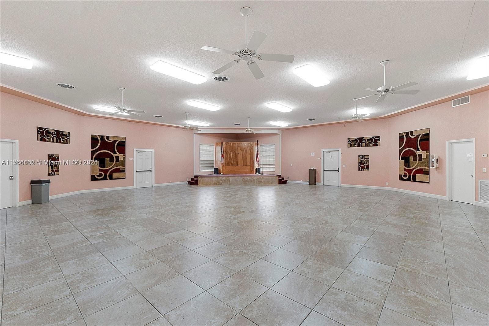 IMPERIAL POINT COLONNADES · #2026 in Fort Lauderdale - Photo 17