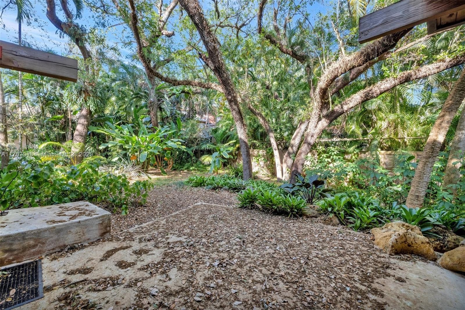 2410 SW 29th Way photo 62