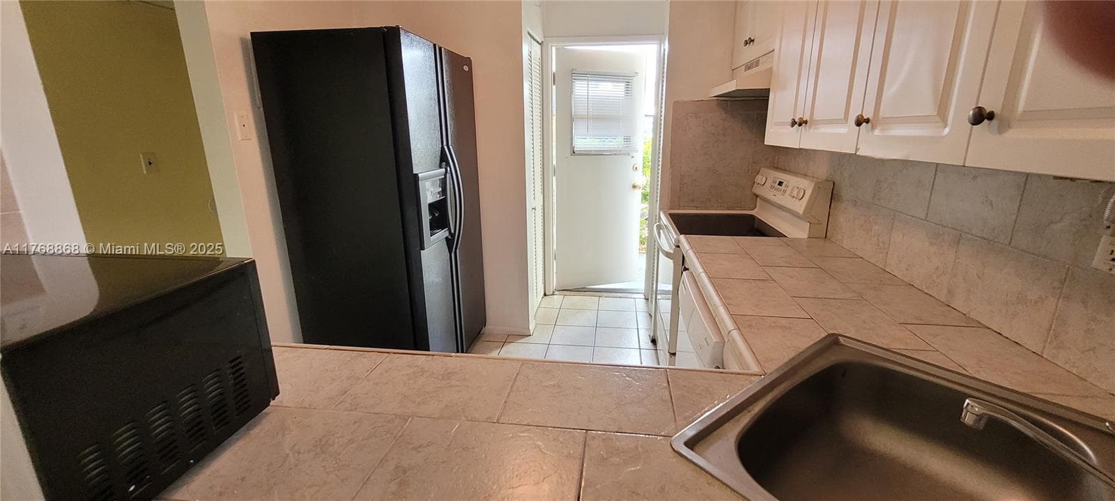 CORAL RIDGE EAST CONDO · #110 in Fort Lauderdale - Photo 6