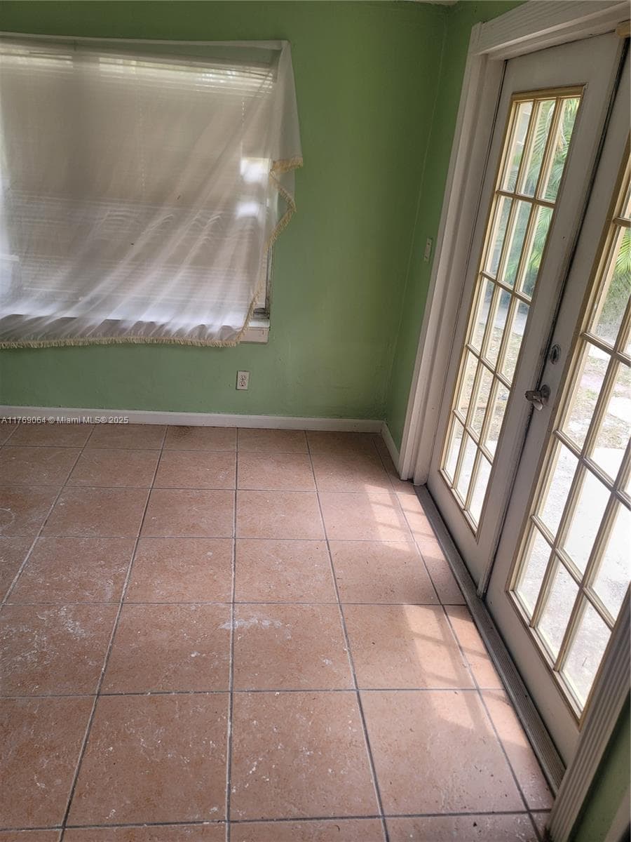 1244 NW 7th Ave #1 photo 23