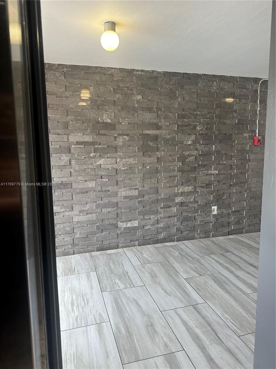 PARKWAY TOWERS · #801 in Miami - Photo 7