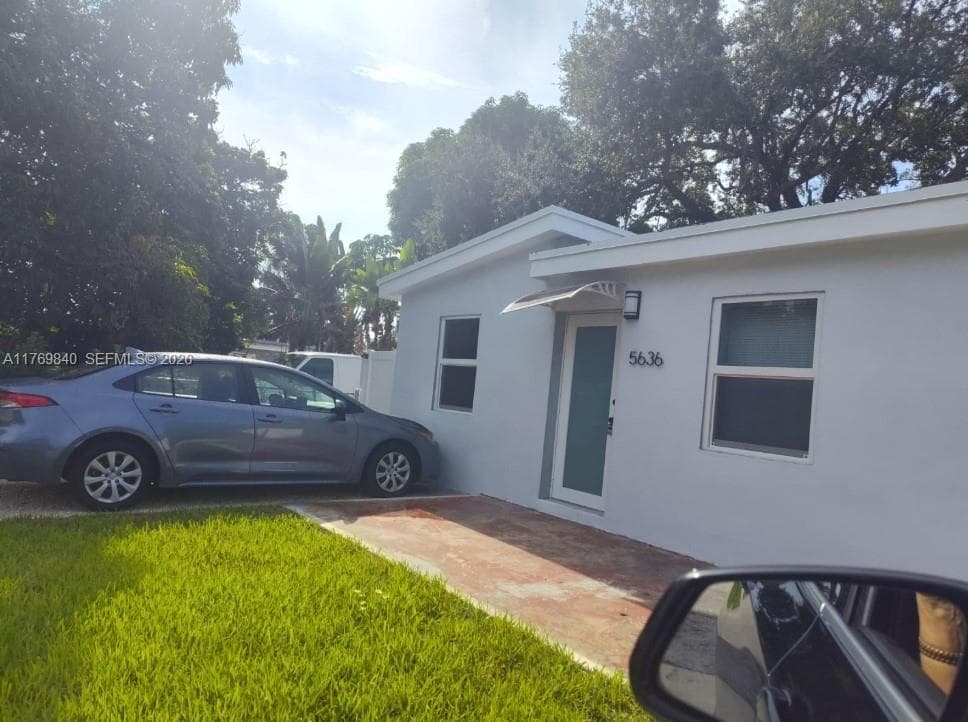 5636 Arthur St photo 2