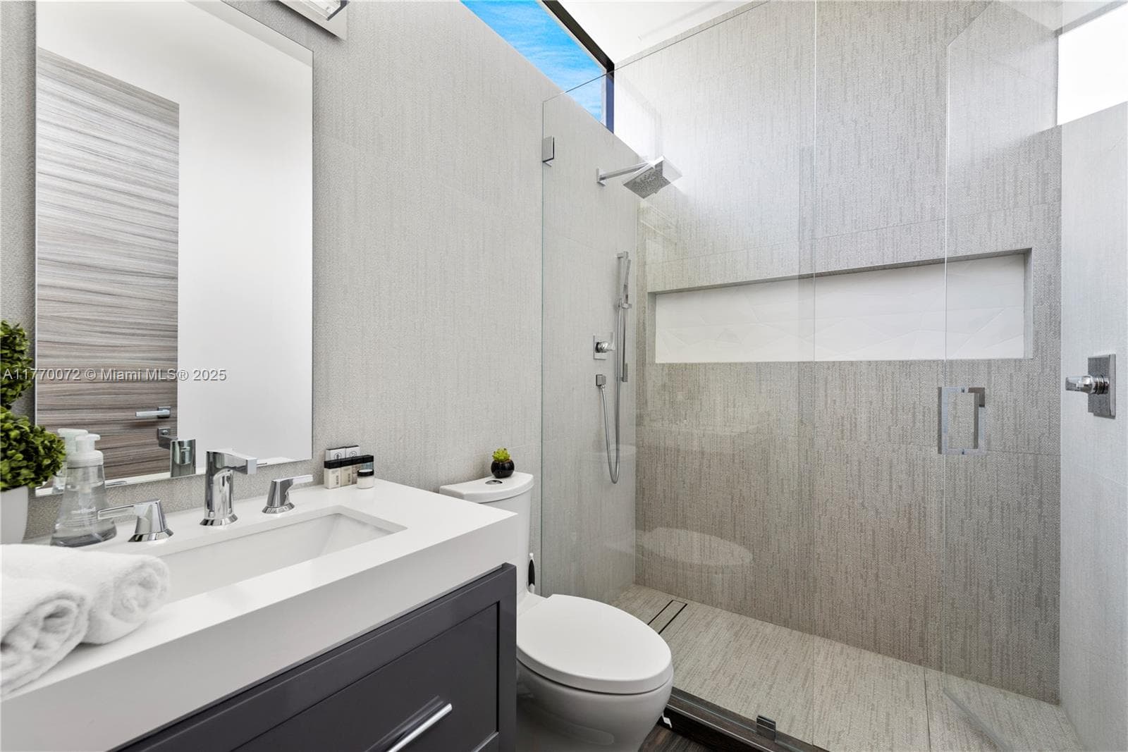 1400 Bayview Dr photo 39