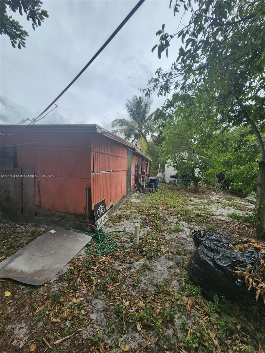 831 NW 140th St photo 16