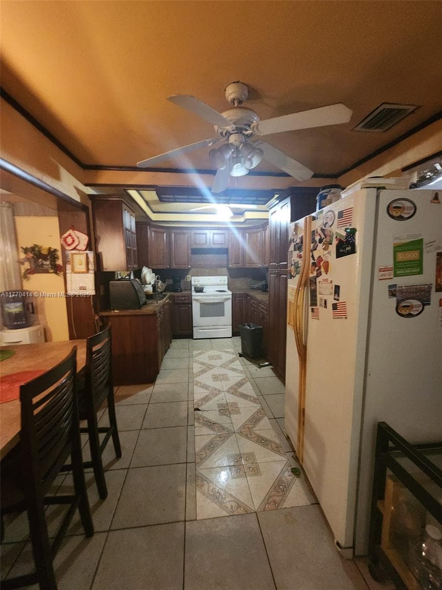 831 NW 140th St photo 4