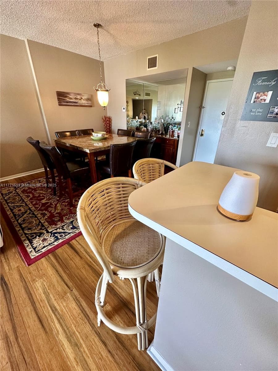 HILLCREST · #1017 in Hollywood - Photo 17