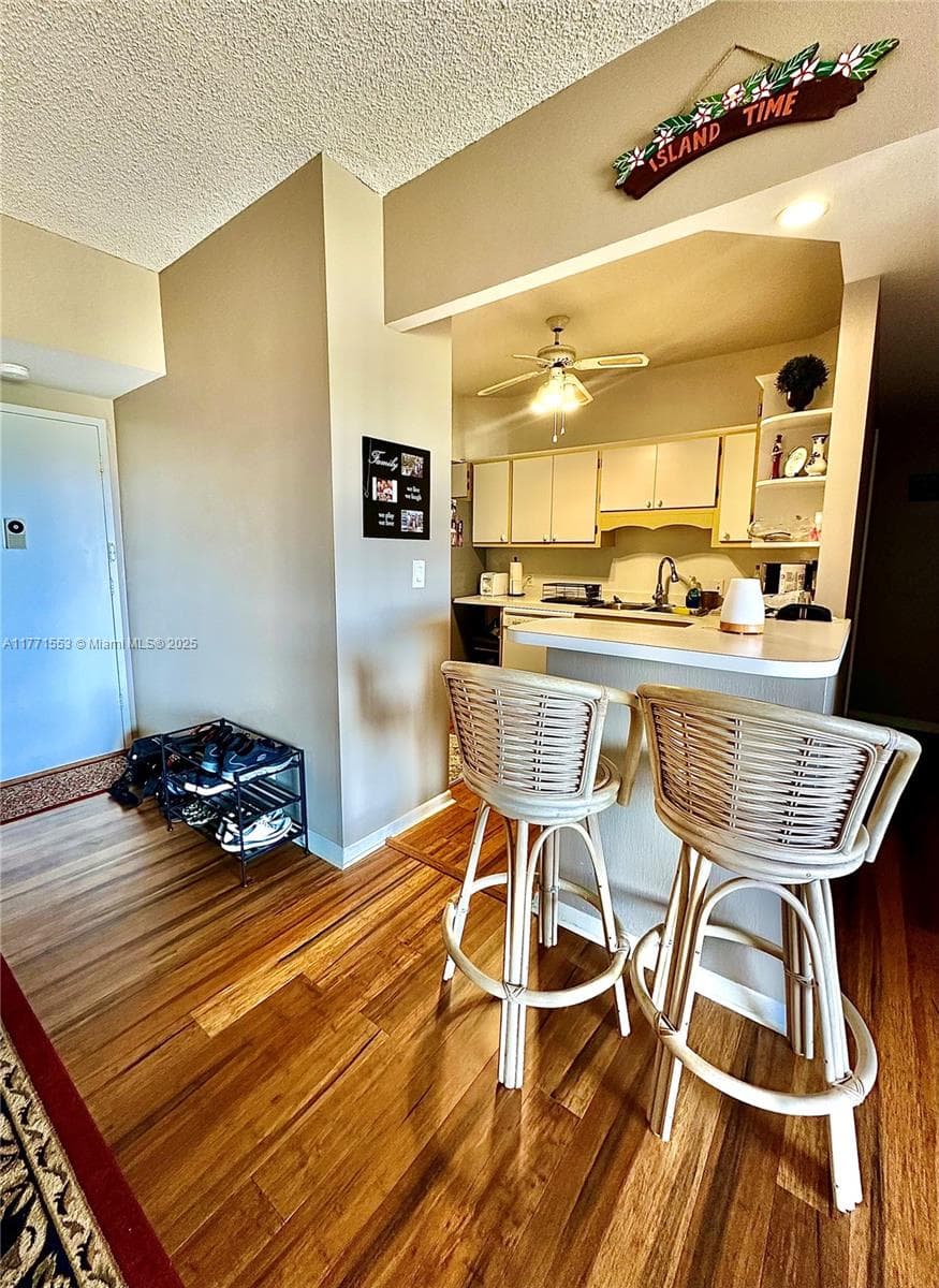 HILLCREST · #1017 in Hollywood - Photo 12