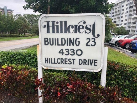 HILLCREST · #1017 in Hollywood - Photo 4