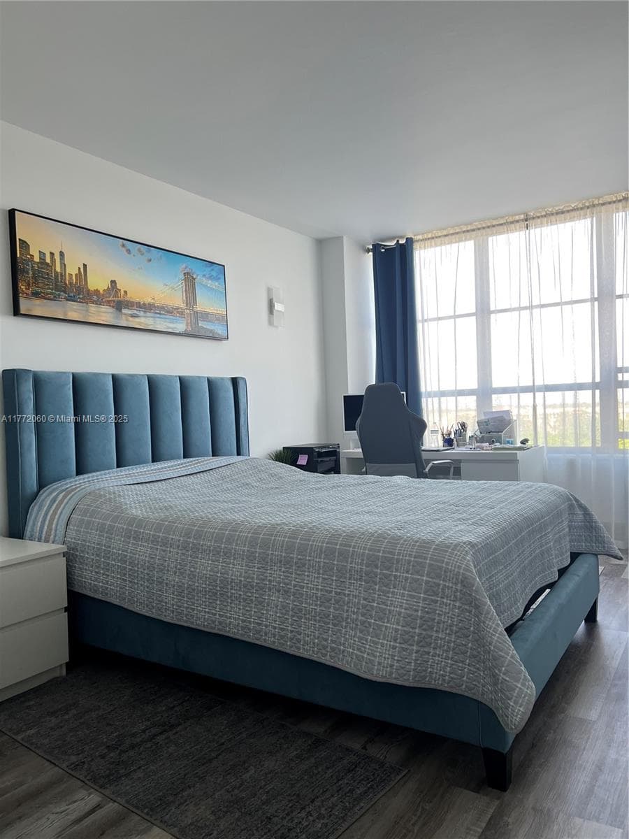 THE OLYMPUS · #504 in Hollywood - Photo 6
