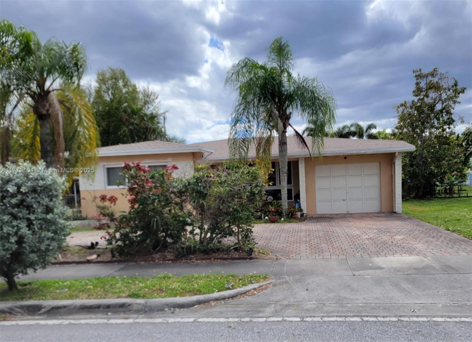 4014 Johnson St photo 10
