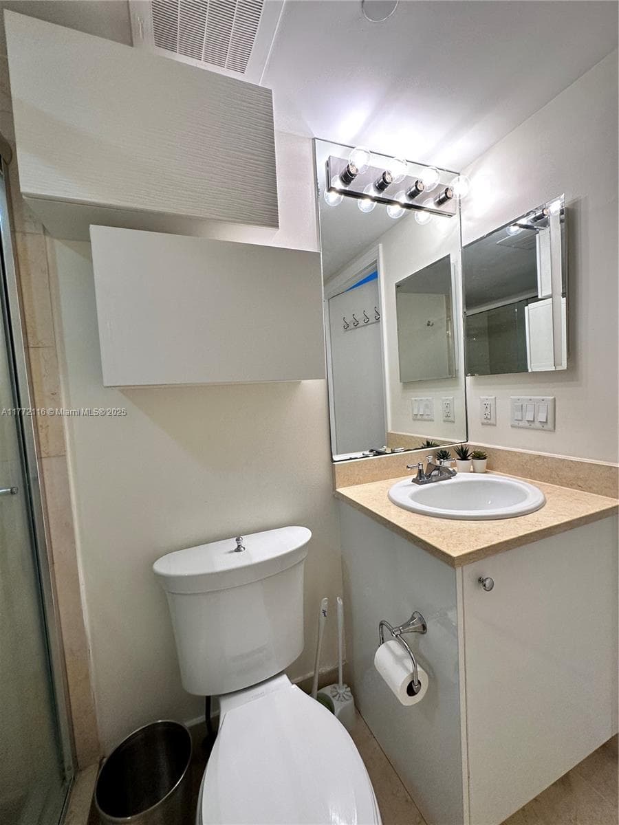 TUNBERRY VILLAGE · #1012 in Aventura - Photo 32