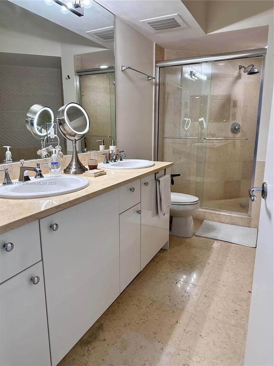 TUNBERRY VILLAGE · #1012 in Aventura - Photo 28