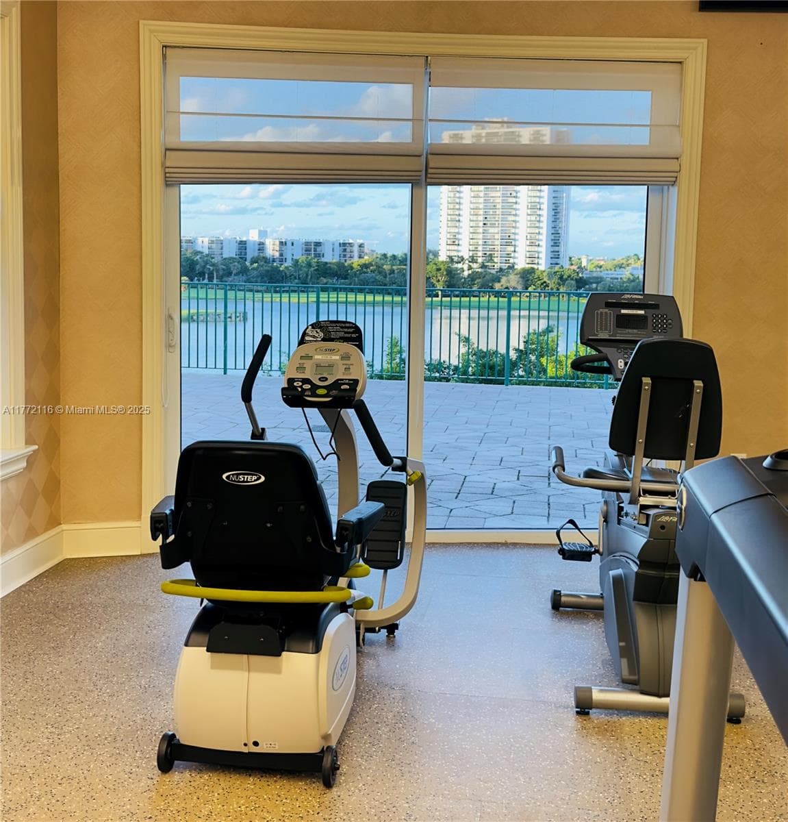 TUNBERRY VILLAGE · #1012 in Aventura - Photo 33
