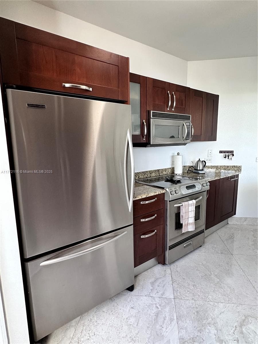 TUNBERRY VILLAGE · #1012 in Aventura - Photo 19