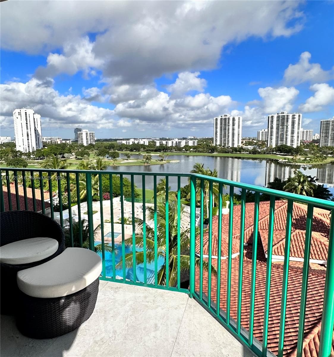 TUNBERRY VILLAGE · #1012 in Aventura - Photo 4