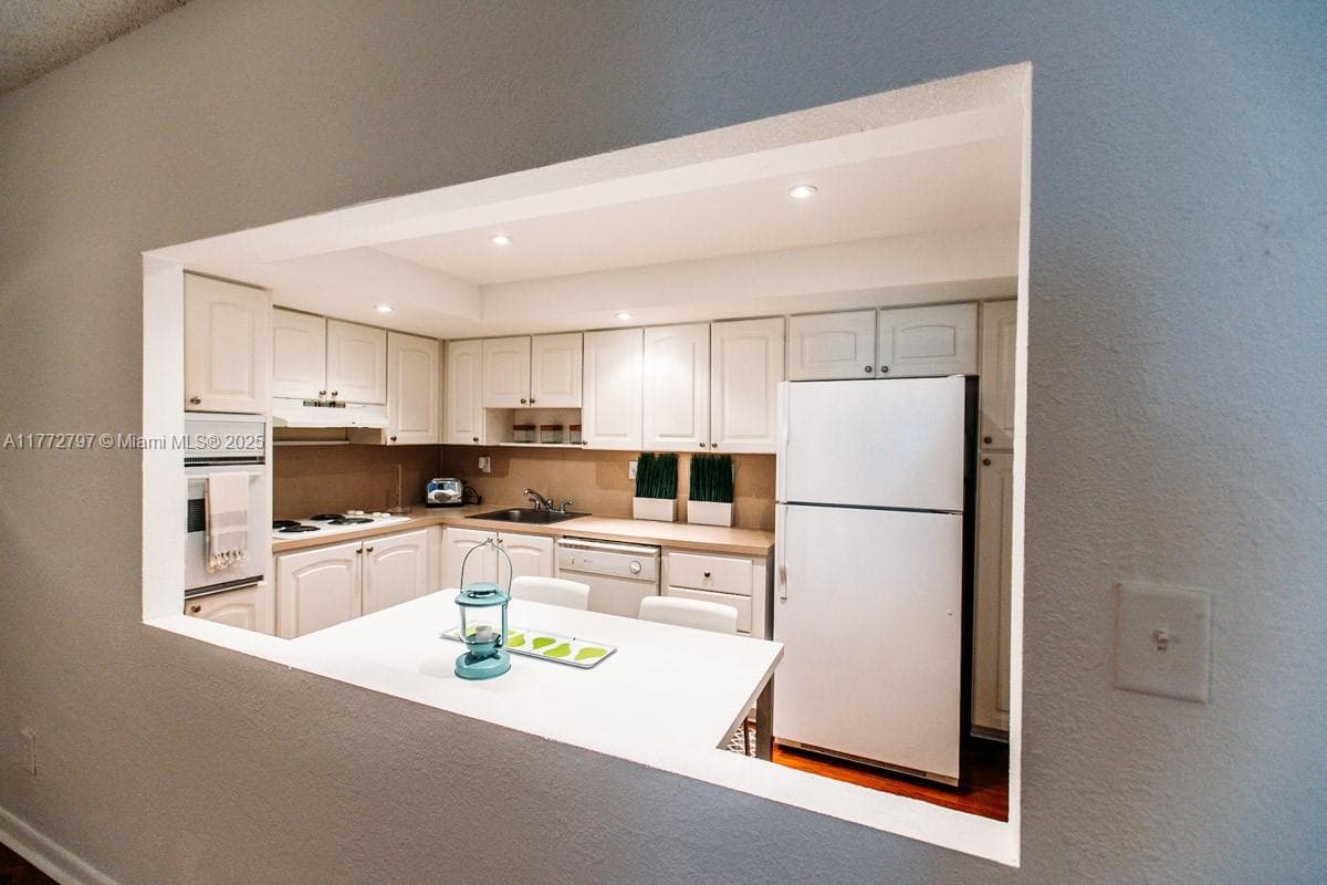 Ocean Reserve · #326 in Sunny Isles Beach - Photo 8