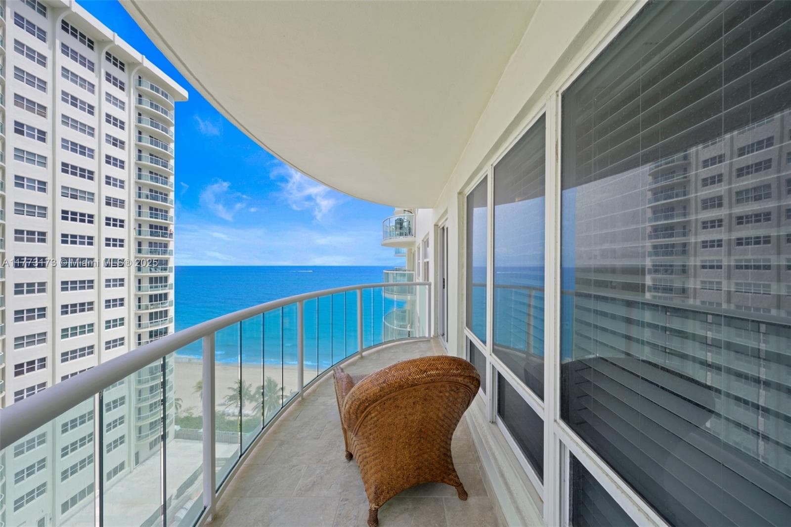 SOUTHPOINT CONDO · #1105S in Fort Lauderdale - Photo 1