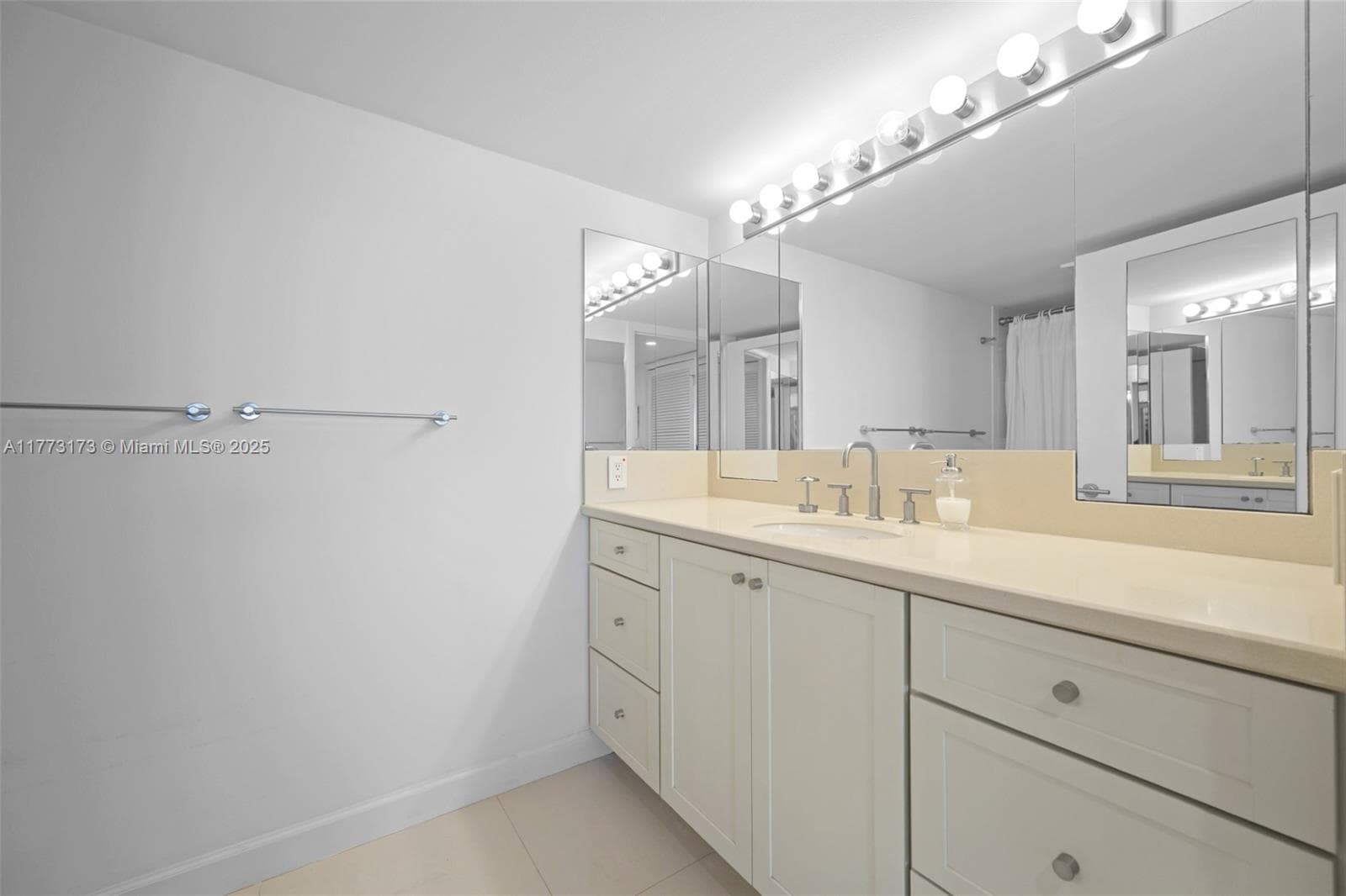 SOUTHPOINT CONDO · #1105S in Fort Lauderdale - Photo 18
