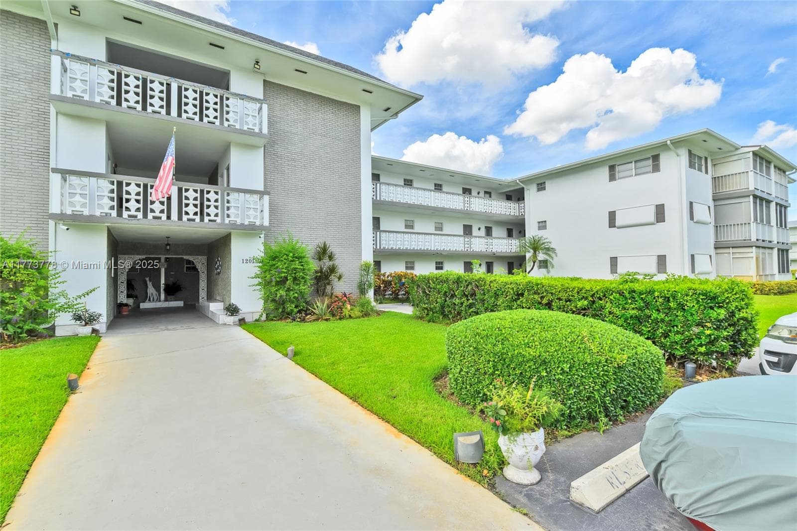 HILLCREST COUNTRY CLUB · #204 in Hollywood - Photo 31