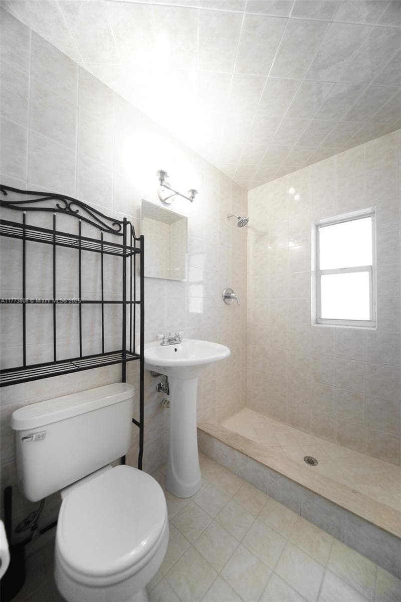 621 Hudson Rd photo 12