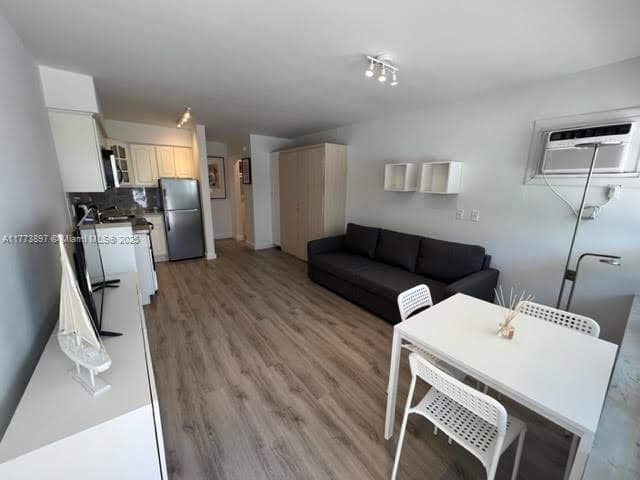 FRENCH LEAVE WEST CONDO · #17 in Lauderdale By The Sea - Photo 5