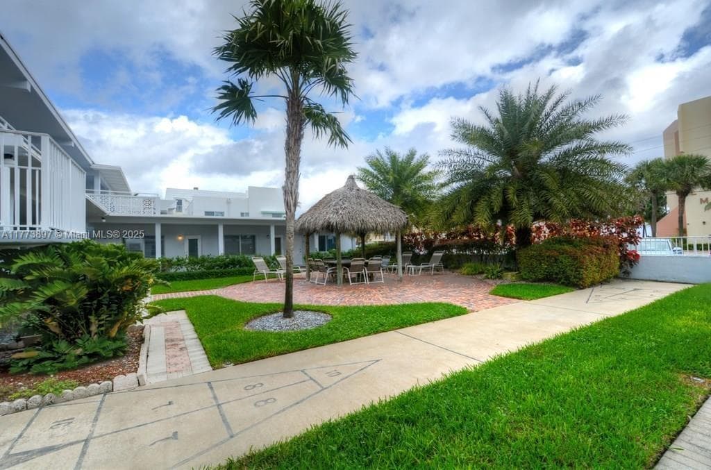 FRENCH LEAVE WEST CONDO · #17 in Lauderdale By The Sea - Photo 20