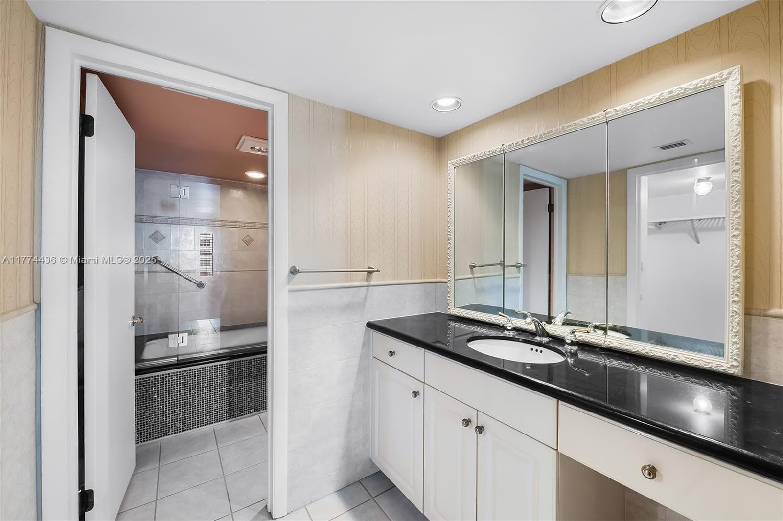 PLAYA DEL MAR · #214 in Fort Lauderdale - Photo 16