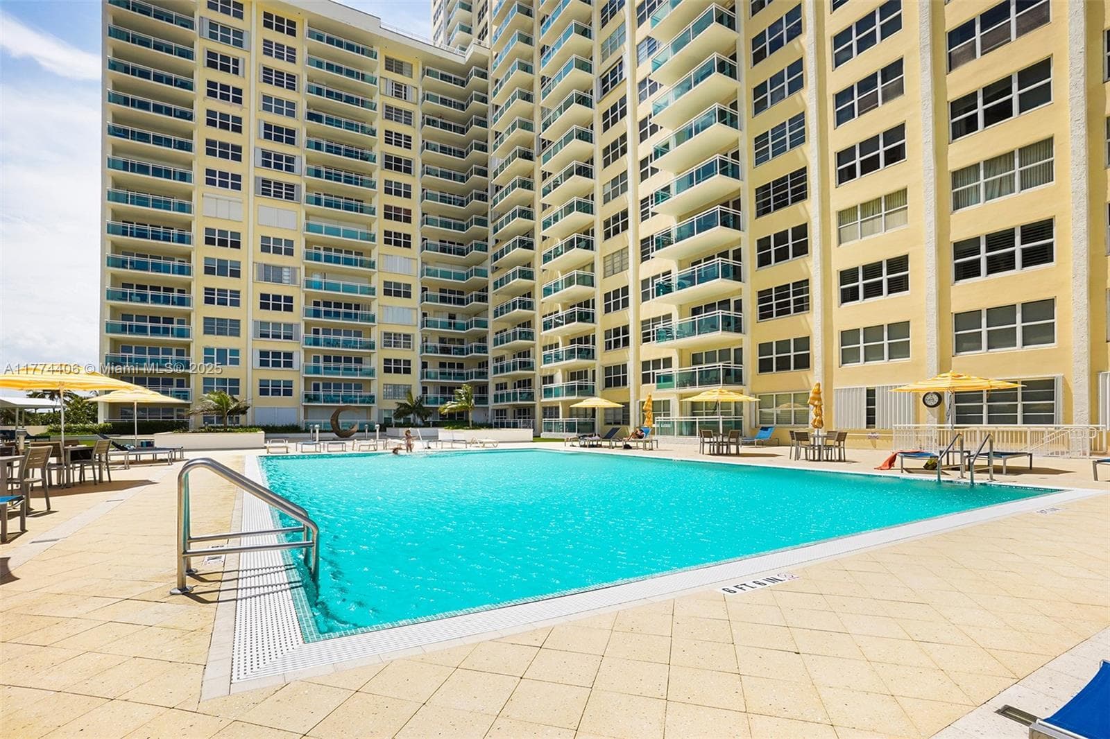 PLAYA DEL MAR · #214 in Fort Lauderdale - Photo 30