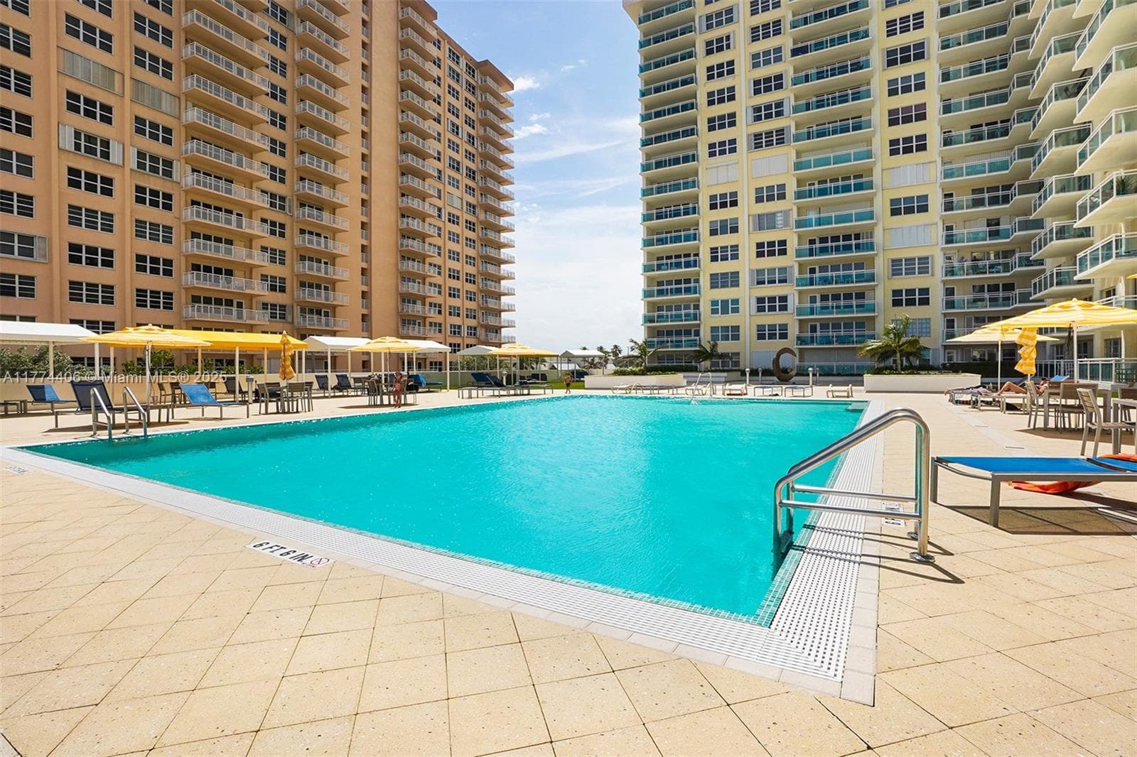PLAYA DEL MAR · #214 in Fort Lauderdale - Photo 29