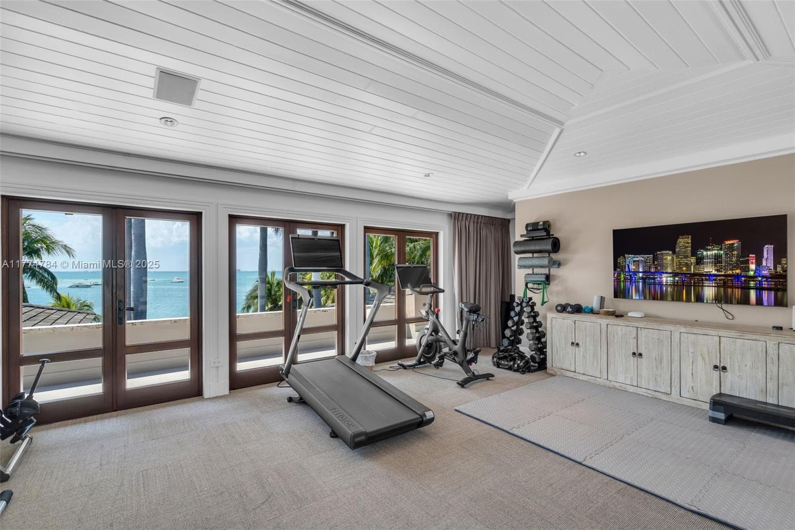 9 Harbor Pt photo 61