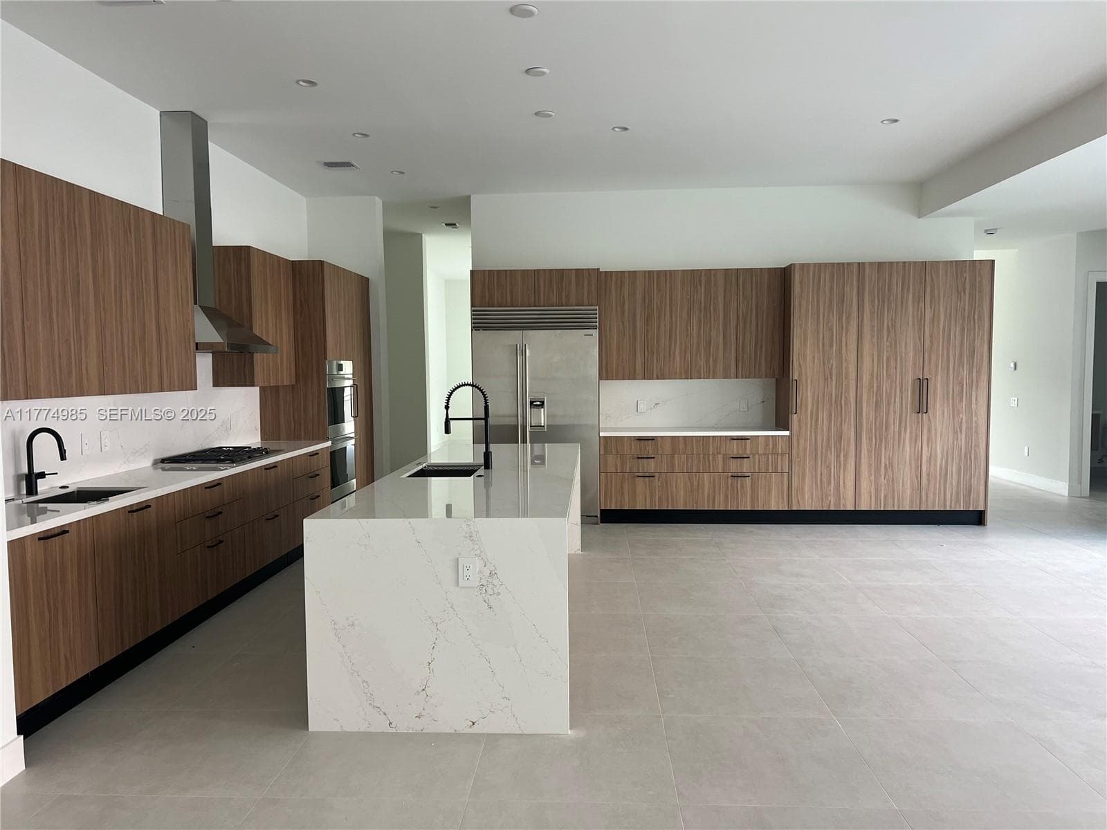 5725 W Ashwood photo 8