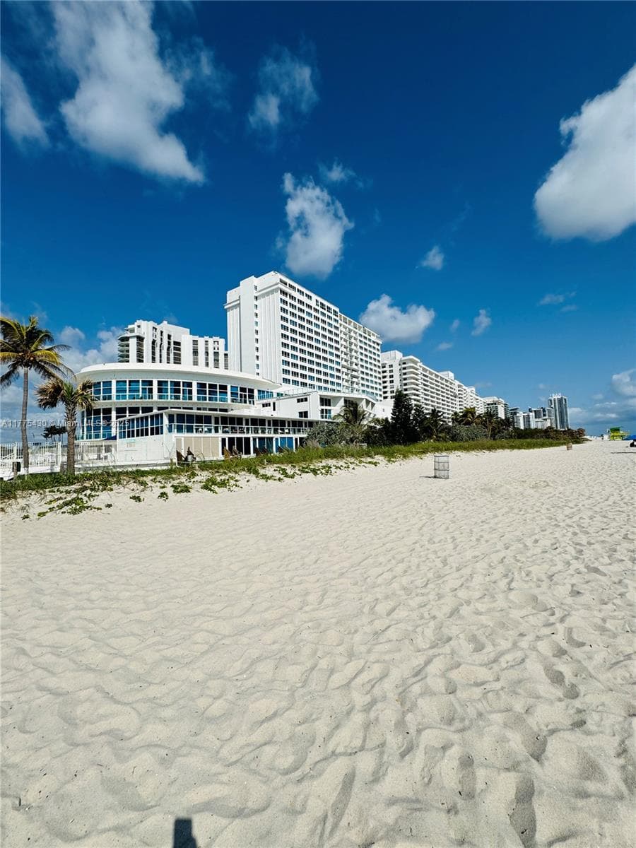 Castle Beach Club · #1520 in Miami Beach - Photo 43