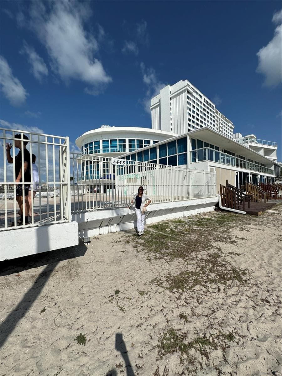 Castle Beach Club · #1520 in Miami Beach - Photo 34
