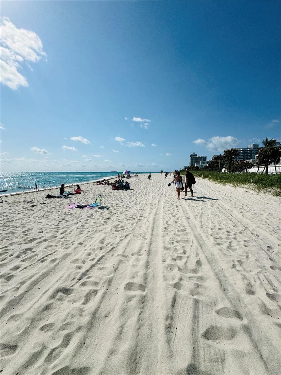 Castle Beach Club · #1520 in Miami Beach - Photo 4