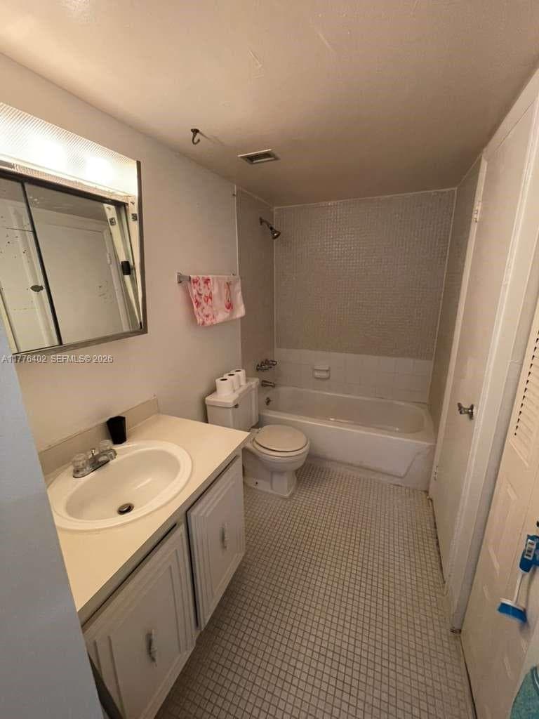 MONTECARLO CONDO · #D-611 in Miami - Photo 8