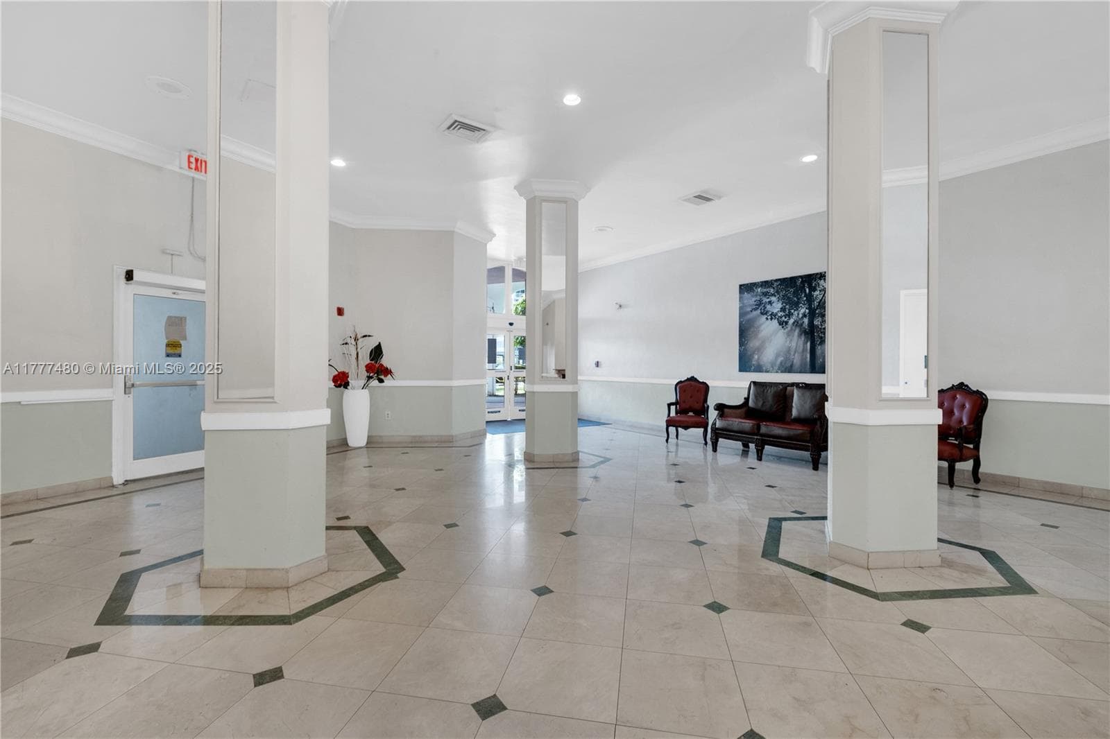 BUCKLEY TOWERS CONDO - EA · #722E in Miami - Photo 3