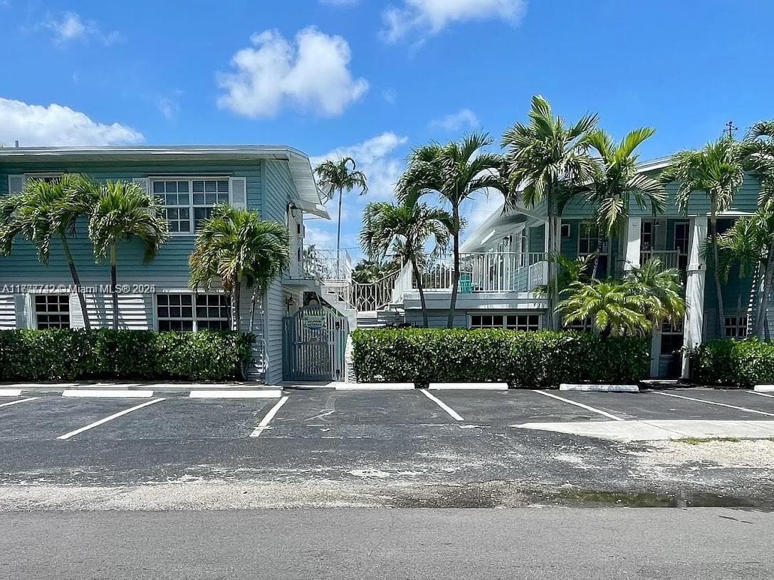 65 Ne 24th st · #65 B in Wilton Manors - Photo 2
