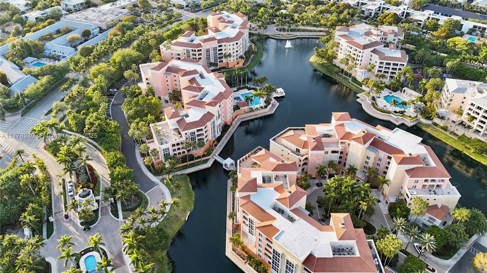 LAKE VILLA THREE CONDO · #PH10 in Key Biscayne - Photo 23