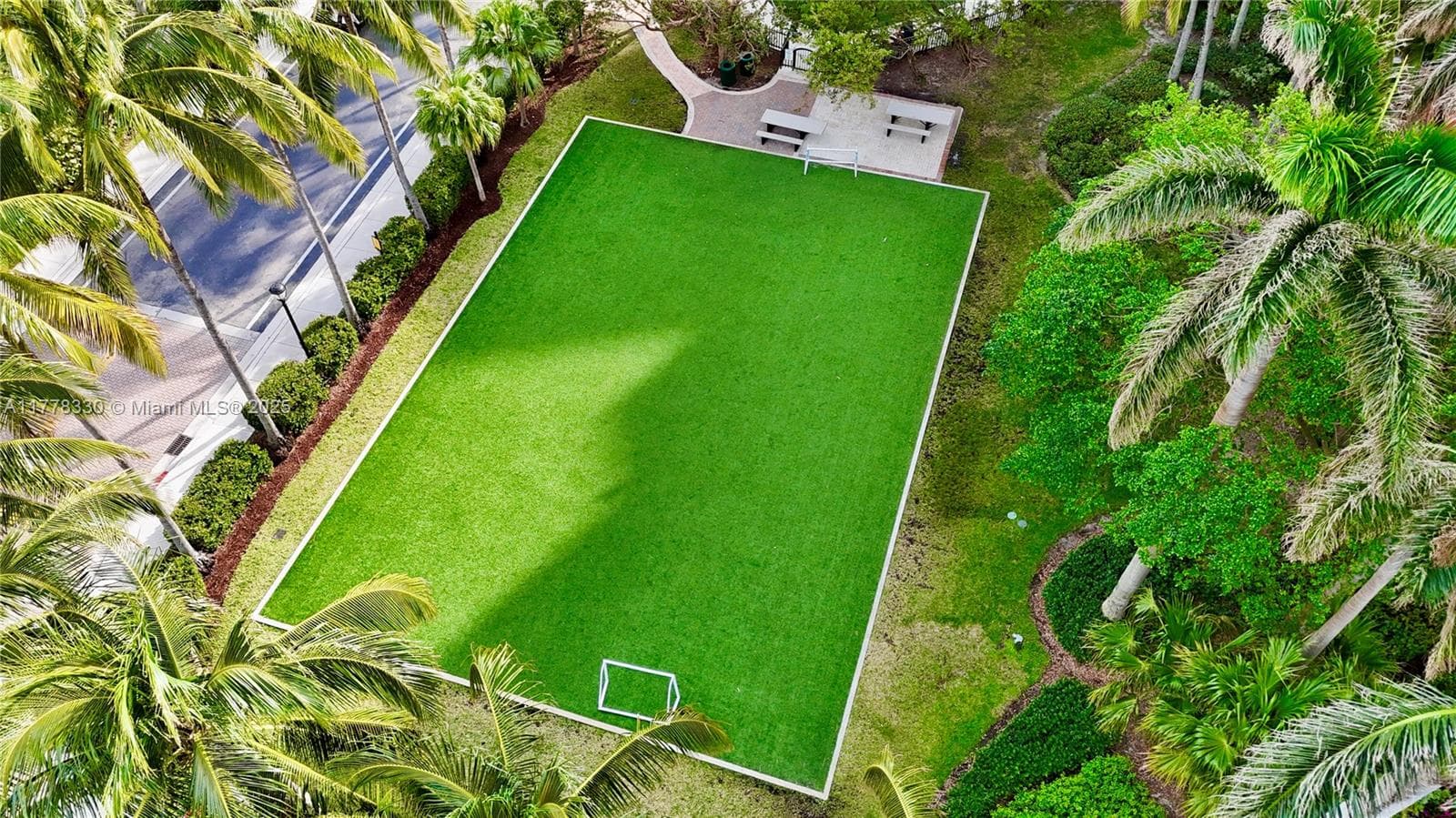 LAKE VILLA THREE CONDO · #PH10 in Key Biscayne - Photo 26