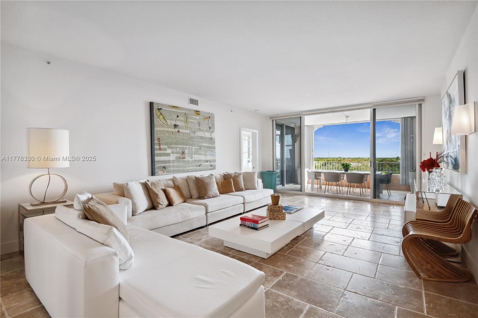 LAKE VILLA THREE CONDO · #PH10 in Key Biscayne - Photo 3