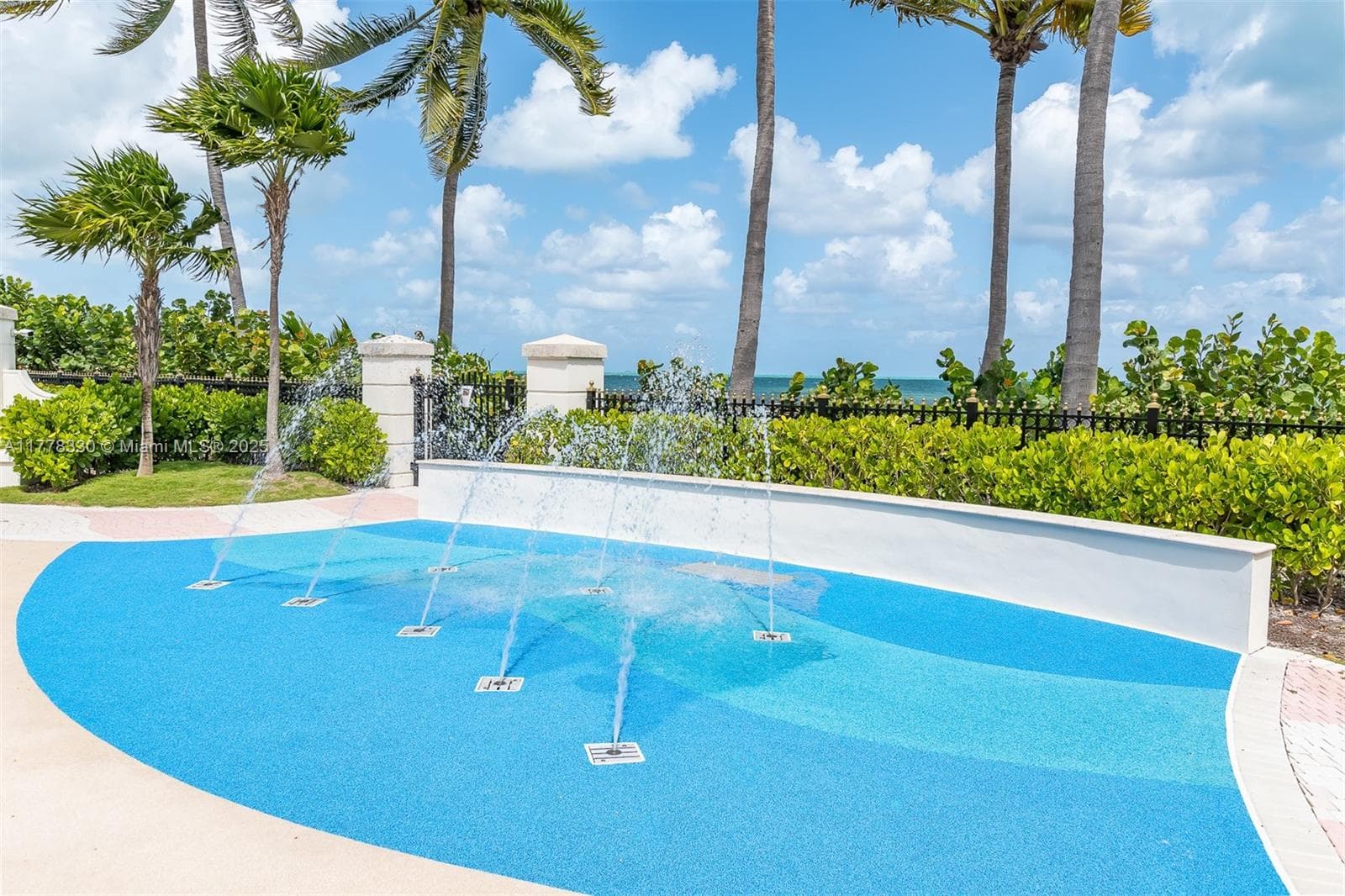 LAKE VILLA THREE CONDO · #PH10 in Key Biscayne - Photo 44