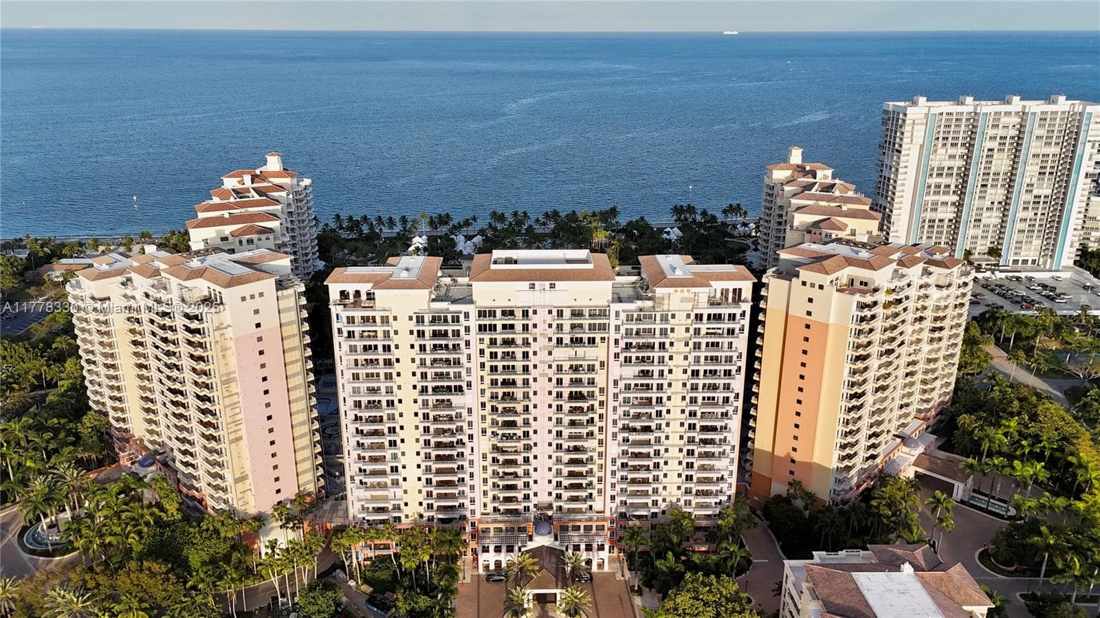 LAKE VILLA THREE CONDO · #PH10 in Key Biscayne - Photo 21