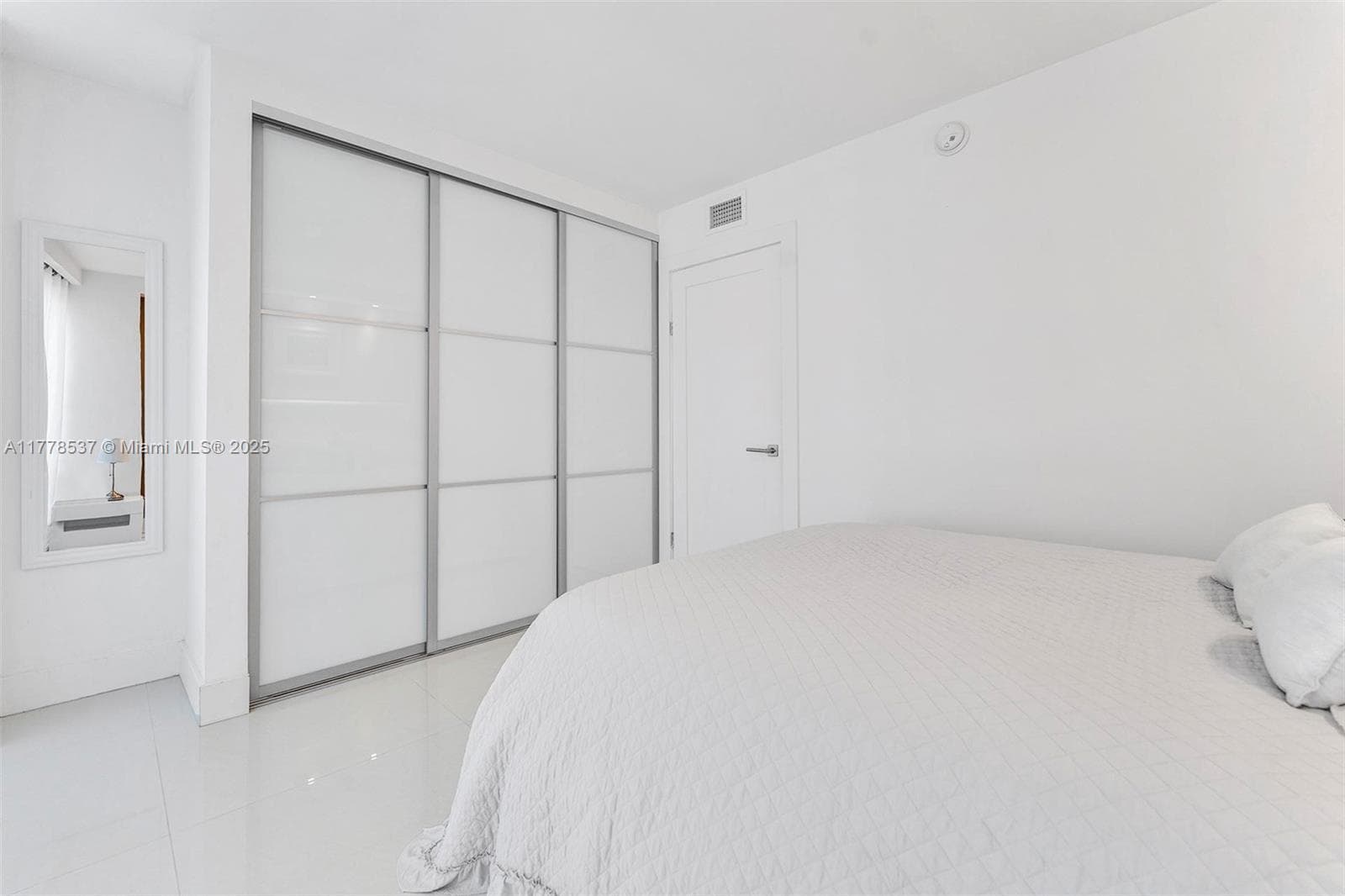 GALLEON CONDO · #1411 in Fort Lauderdale - Photo 27