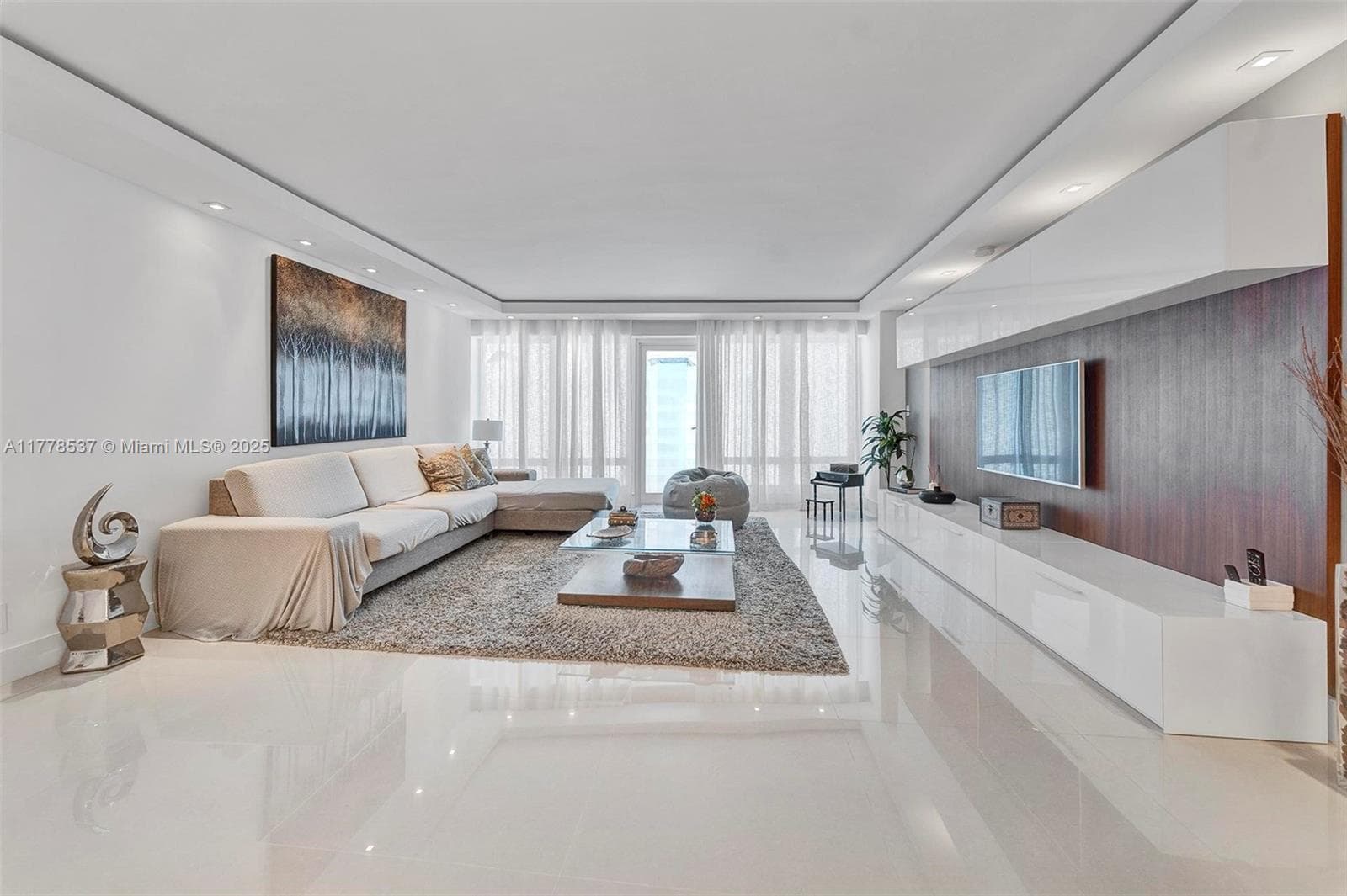 GALLEON CONDO · #1411 in Fort Lauderdale - Photo 12