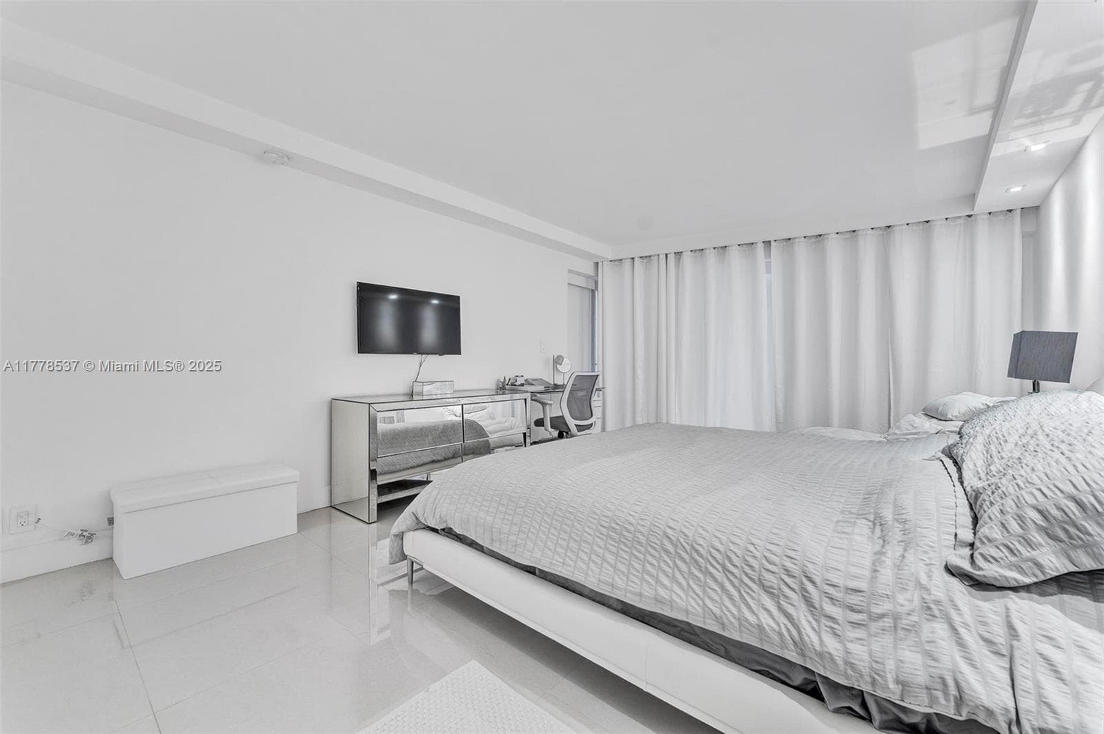 GALLEON CONDO · #1411 in Fort Lauderdale - Photo 32