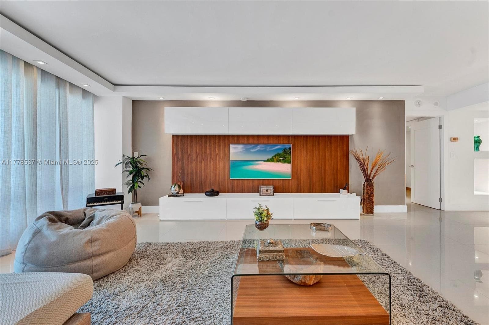 GALLEON CONDO · #1411 in Fort Lauderdale - Photo 1