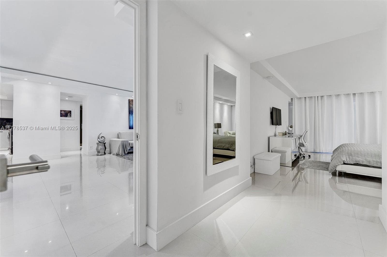 GALLEON CONDO · #1411 in Fort Lauderdale - Photo 30