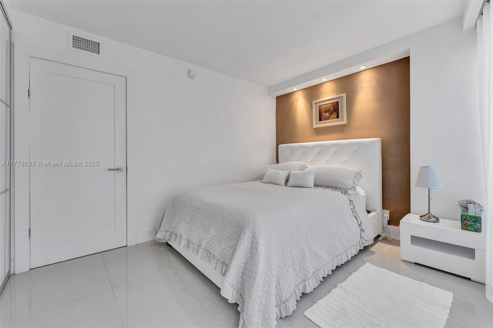GALLEON CONDO · #1411 in Fort Lauderdale - Photo 25
